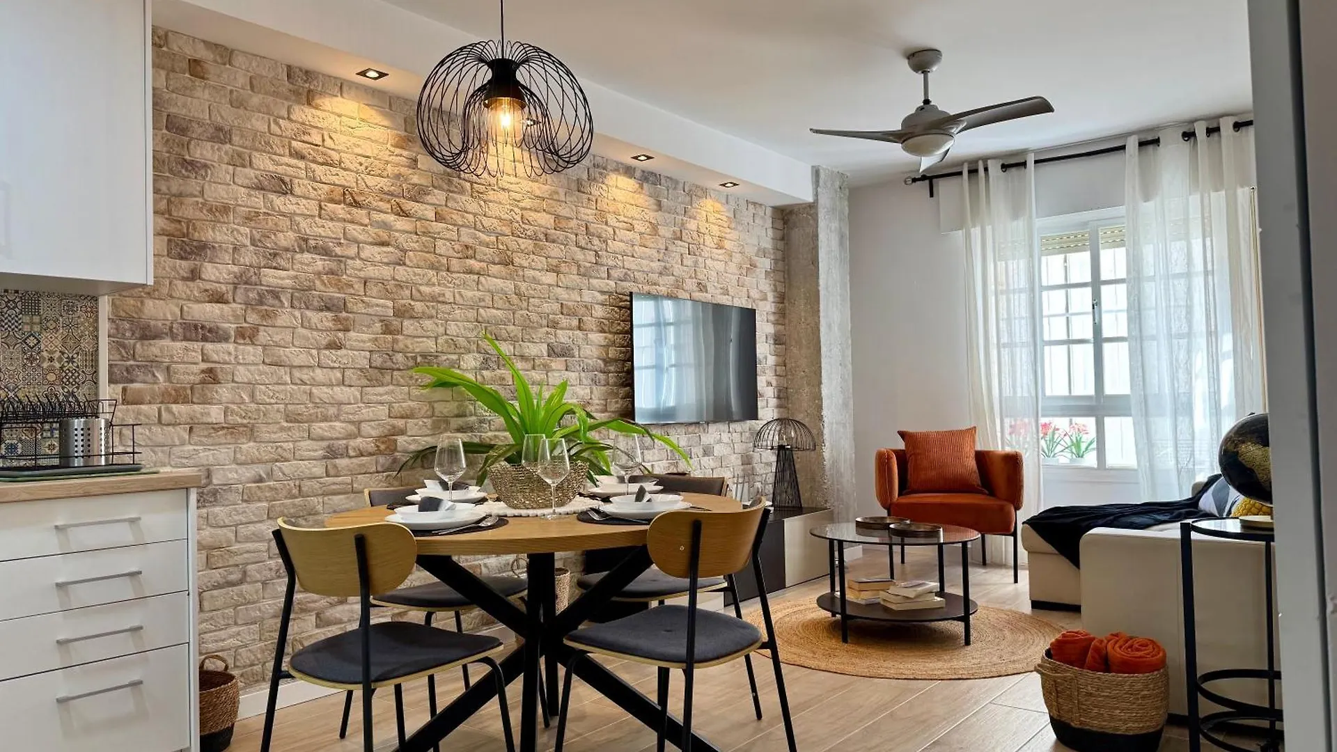 Cozy Apartment On Calle Agua Free Parking By Easytrip Malaga