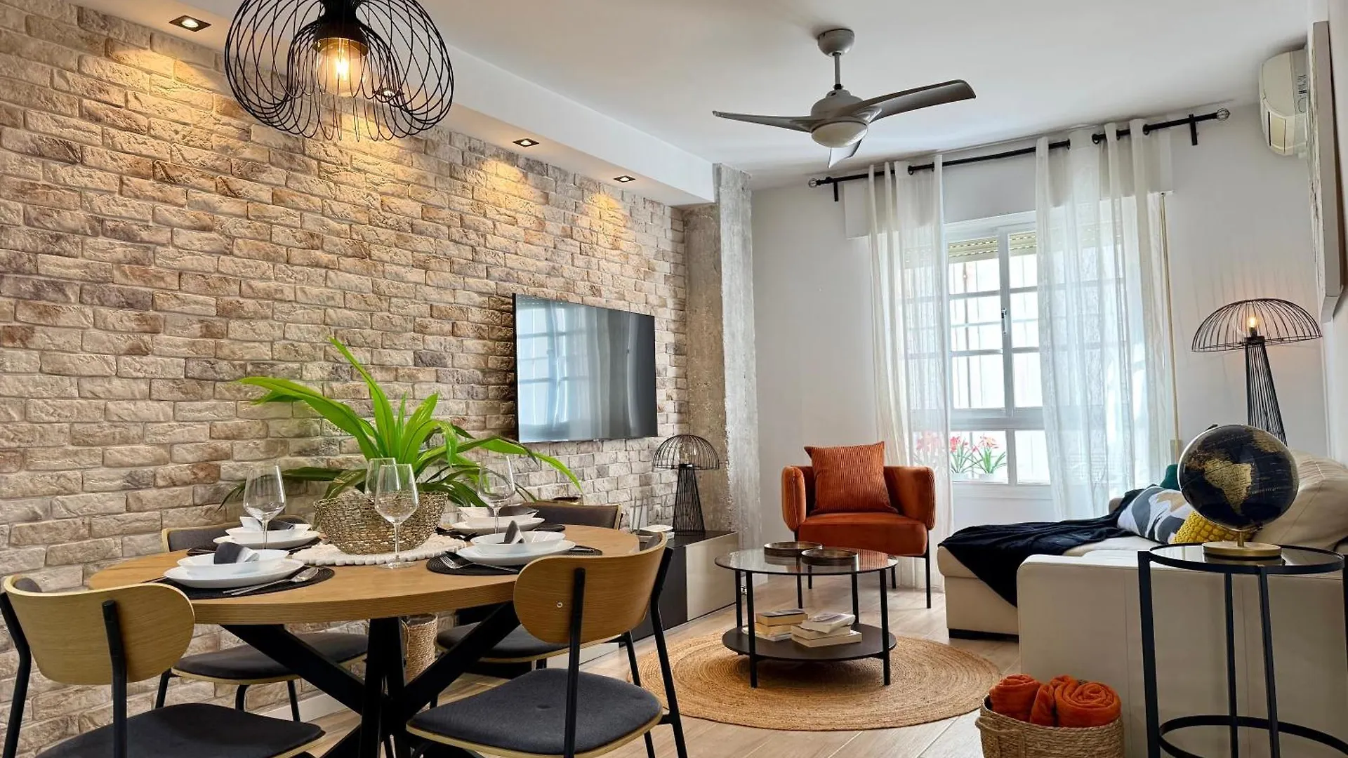 Cozy Apartment On Calle Agua Free Parking By Easytrip Málaga